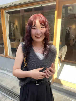 ミディアム パーマ 髙橋奈緒子 ⭐︎newi京橋のヘアスタイル