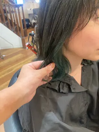 セミロング MOLLASALON 浅香山店所属・ツジ モモカのヘアスタイル