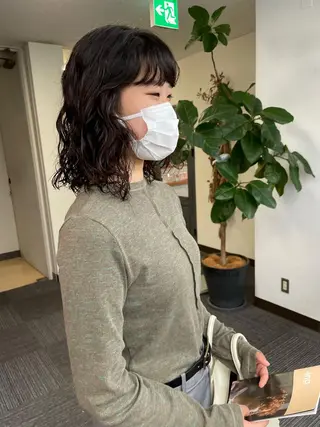 ミディアム パーマ 青島 雄一朗のヘアスタイル