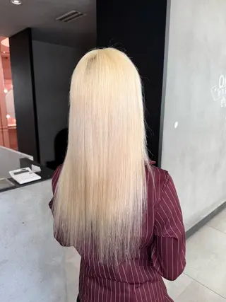 カラー オフホワイト大阪店（off white）所属・LENA🎀 ハイトーン/エクステのヘアスタイル