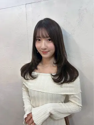 ロング 下小路 響のヘアスタイル