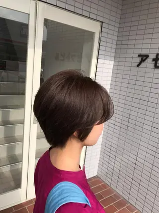 ショート カラー KAITOH ATSUSHIのヘアスタイル