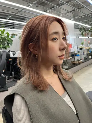 セミロング カラー ダブルカラー/ ケアブリーチ/クニトのヘアスタイル