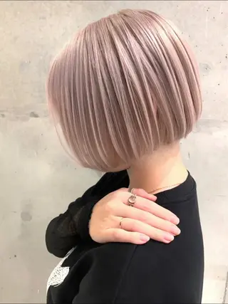 ショート 艶髪カラー✨ misaki .のヘアスタイル