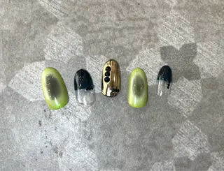 ネイル SHE所属・SHE adusaのネイルデザイン