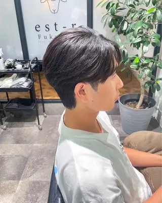 メンズ est-r. Shionのヘアスタイル