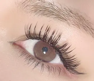 ロング カラー パーマ ヘアアレンジ メンズ キッズ ネイル マツエク・マツパ アイブロウ apopi's所属・真夜中のまつ毛 APOPI'Sのマツエク・マツパデザイン