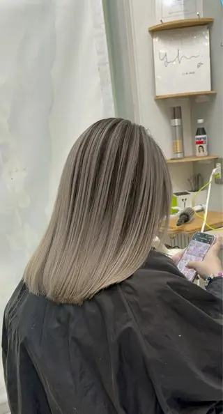 セミロング Maison所属・Maison 加部のヘアスタイル