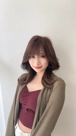 ミディアム 韓国ヘア レイヤーカットのヘアスタイル