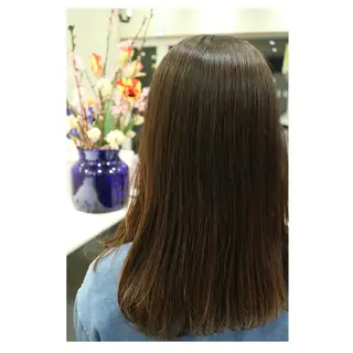 セミロング カラー ショートカット／ 明千のヘアスタイル