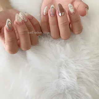 ネイル nail salon tina.所属・中山 はづきのネイルデザイン