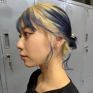 セミロング カラー ヘアアレンジ ボブハイトーン🦖 デザインMAMIのヘアスタイル