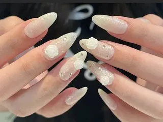 ネイル Rainrain💧 パーツ豊富、やり放題のネイルデザイン