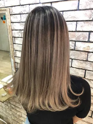セミロング カラー ハイトーン/韓国風 🤍Nacchi🐈のマツエク・マツパデザイン