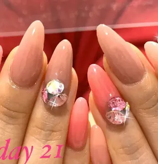 ネイル ネイルサロン Friday 21所属・ネイルサロン Friday 21のネイルデザイン