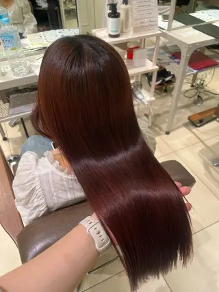 ロング 新倉 呼春のヘアスタイル