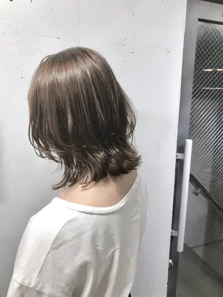 ミディアム 新井 広樹のヘアスタイル