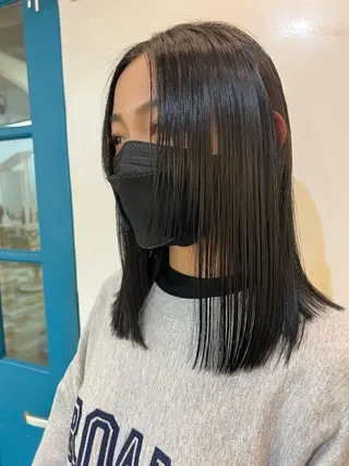 ミディアム カラー KANA/ボブ/ インナーカラー/艶髪のヘアスタイル