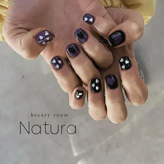 ネイル マツエク・マツパ アイブロウ beautyroom Naturaのネイルデザイン