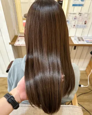 ミディアム 髪質改善/艶髪/ 透明感カラー/サラのヘアスタイル