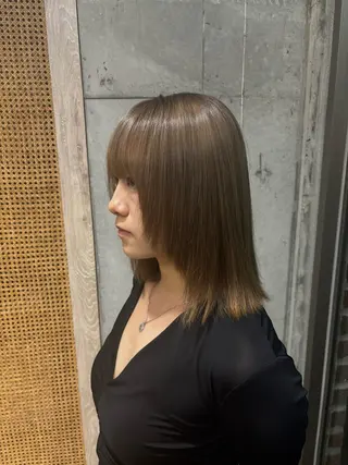 ミディアム ハイトーン/ラベンダ ー/ユイナ🪄のヘアスタイル