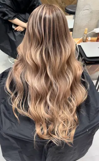 ロング カラー 🌺KANA🇺🇸 海外トレンドヘアのヘアスタイル