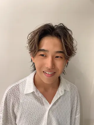 ショート パーマ メンズ [渋谷ブリーチ] 玲弥のヘアスタイル