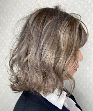 ショート カラー サロンド・かわの所属・岡野 咲絢【さあや】のヘアスタイル