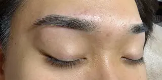 メンズ アイブロウ belinda 表参道店KURUMIのマツエク・マツパデザイン