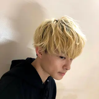 メンズ 切りっぱなしボブ/ デザインカラー店長のヘアスタイル