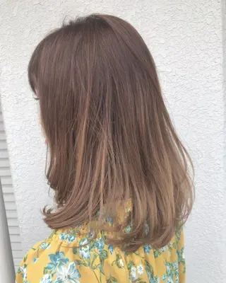 セミロング カラー レイヤーカット匠 イソザキノリユキのヘアスタイル