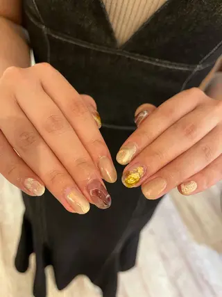 ネイル une／YUKINA 🫧大人nuanceのネイルデザイン