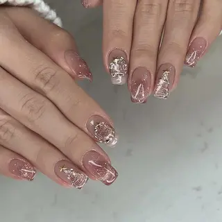 ネイル RAFFINE 月🦋🩵のネイルデザイン