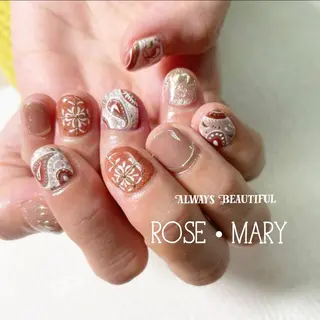 ネイル ROSE・ MARY 鈴木のネイルデザイン