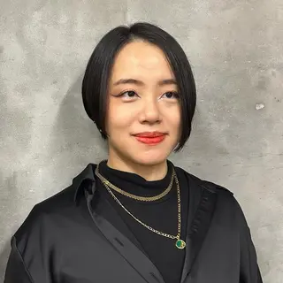 ショート ワクダ アイリのヘアスタイル