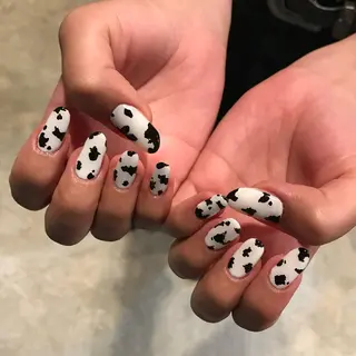 ネイル キラキラ オメメのネイルデザイン