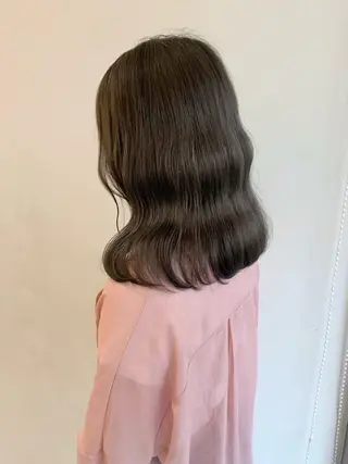 セミロング カラー moeka レイヤー /艶カラー/韓国のヘアスタイル