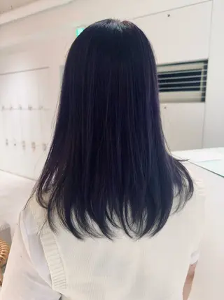 ミディアム カラー MAO SHIRATOのヘアスタイル