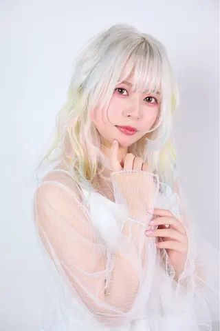 ロング カラー 🫧ブロンド /寒色系🫧れいのヘアスタイル