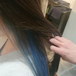 ロング カラー alushe 岡 陽子のヘアスタイル