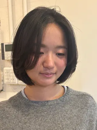 ショート カラー RIN／韓国ヘア レイヤーカットのヘアスタイル
