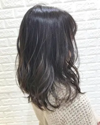 セミロング カラー 岡田詩織 MODE Ks松原店のヘアスタイル