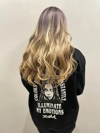 ロング カラー パーマ 髪質改善✨透明感カラ ー🌈シエルブルーのヘアスタイル