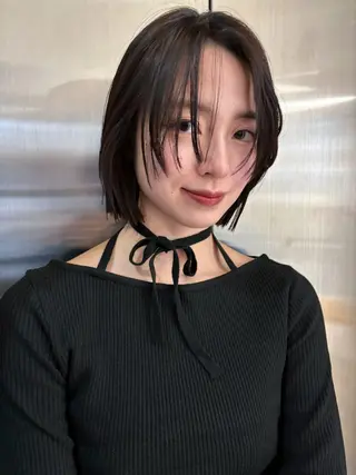 ミディアム カラー 脇野 茉優のヘアスタイル