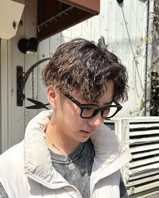 ミディアム パーマ メンズ homme, famille raugh【オム・ファミーユ・ラグ】所属・【メンズ特化】パーマ /マッシュ/たいちのヘアスタイル