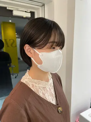 ショート Koto🌿 ブリーチなしカラーのヘアスタイル