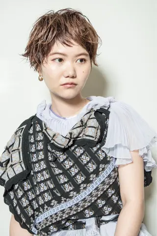 ショート カラー AND THE BRICKS所属・AND THE BRICKS北川珠紀の眉毛・アイブロウイメージ