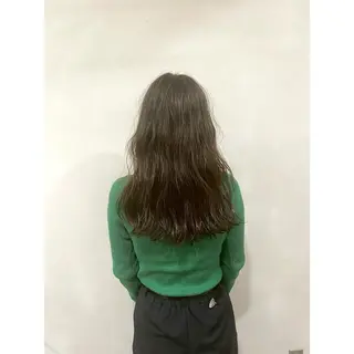 パーマ et Douce所属・艶髪／髪質改善／ カワモトヒロトのヘアスタイル