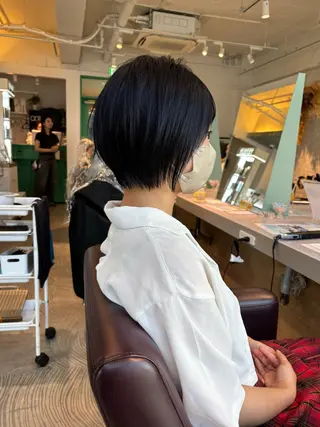 ショート カラー ぷる艶カラー🌈 艶髪矯正✨遠藤龍雅のヘアスタイル