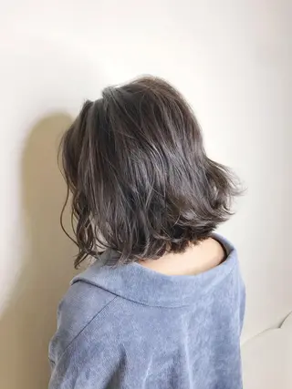 ショート カラー ボブ・レイヤーカット 吉敷航一のヘアスタイル